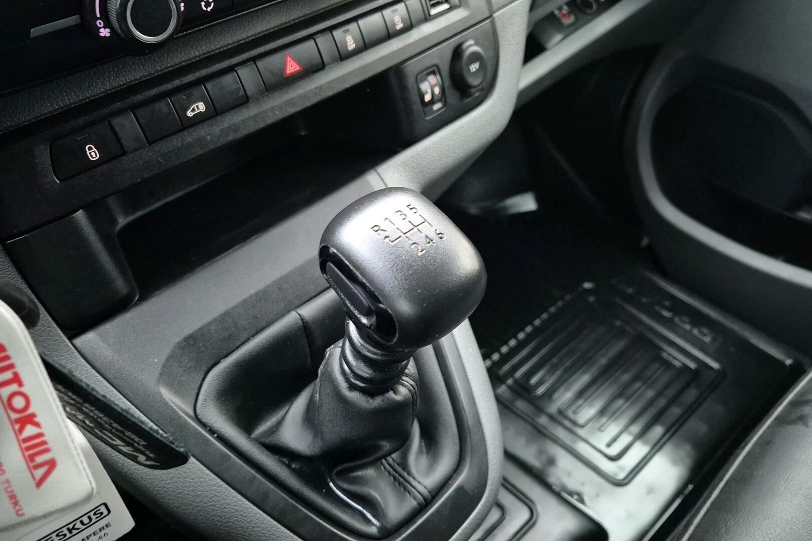 Toyota Proace iso kuva 17