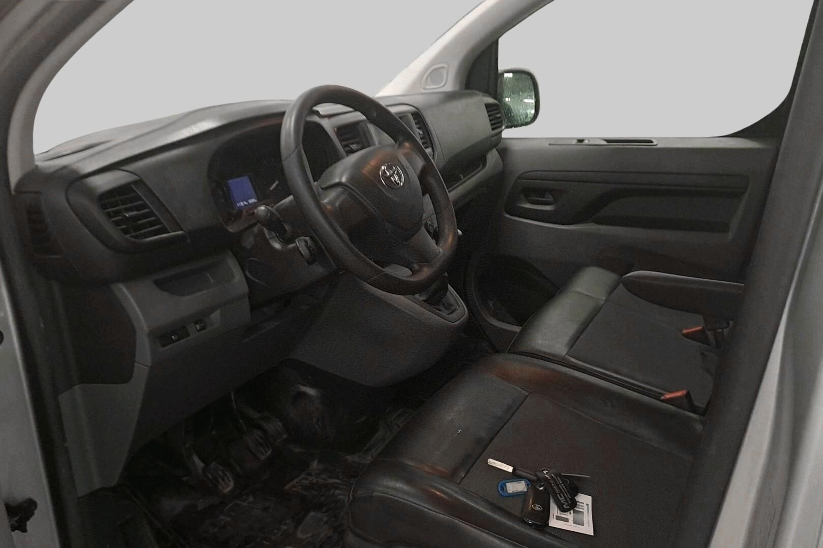 Toyota Proace iso kuva 1