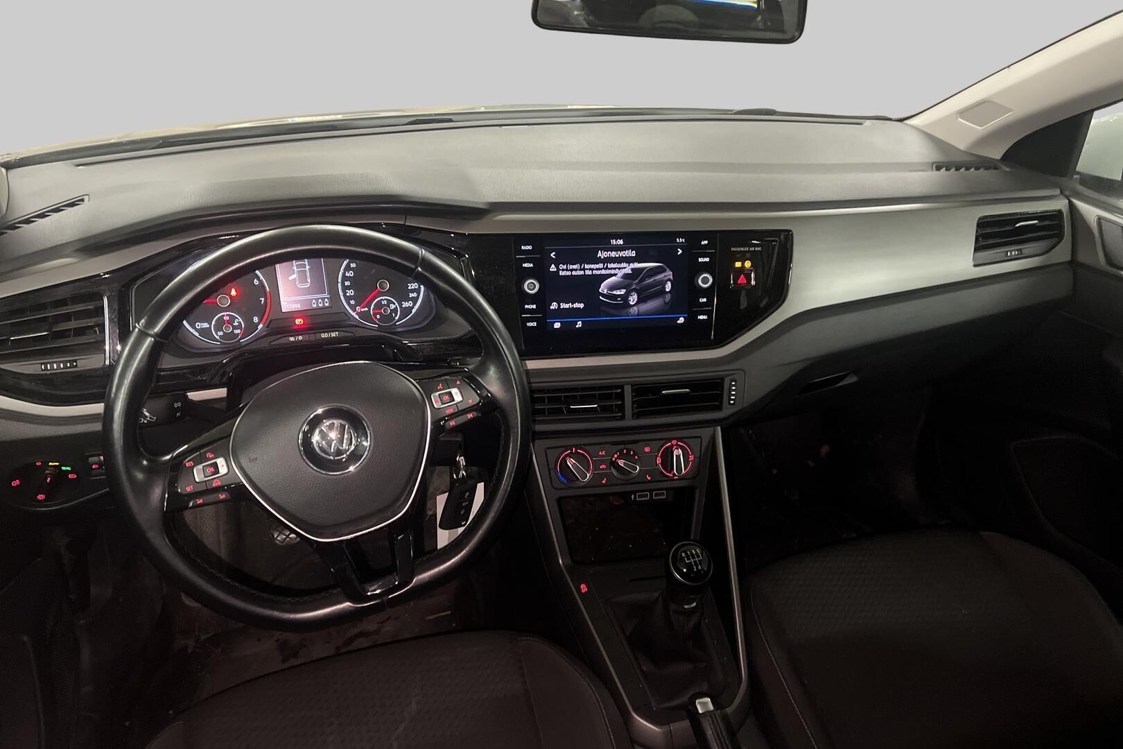 Volkswagen Polo iso kuva 2