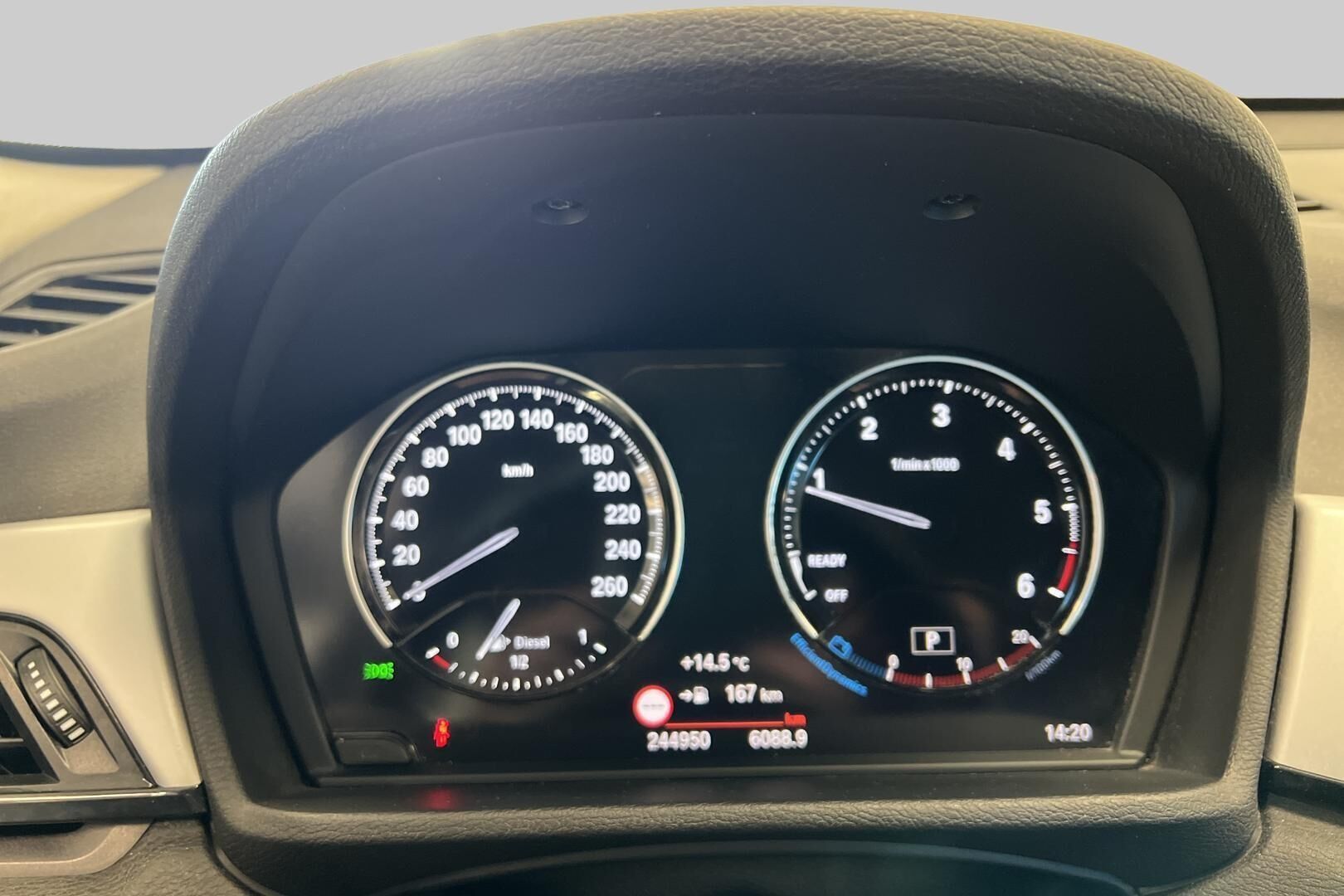 BMW X1 iso kuva 14