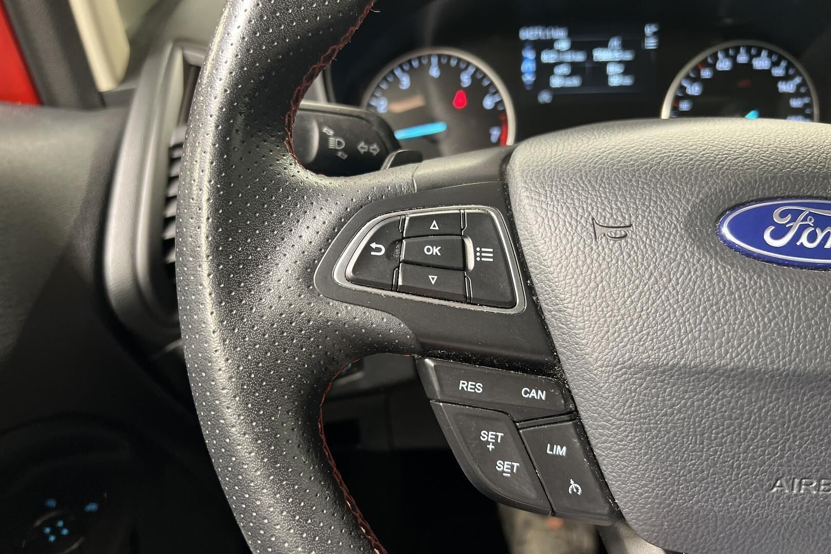 Ford Ecosport iso kuva 20