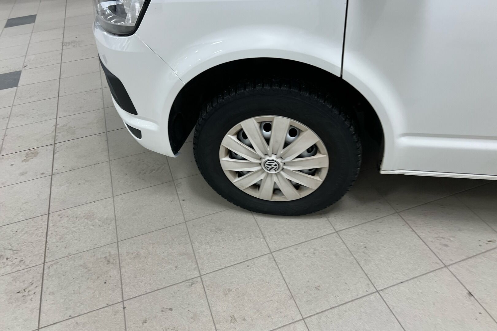 Volkswagen Caravelle iso kuva 17