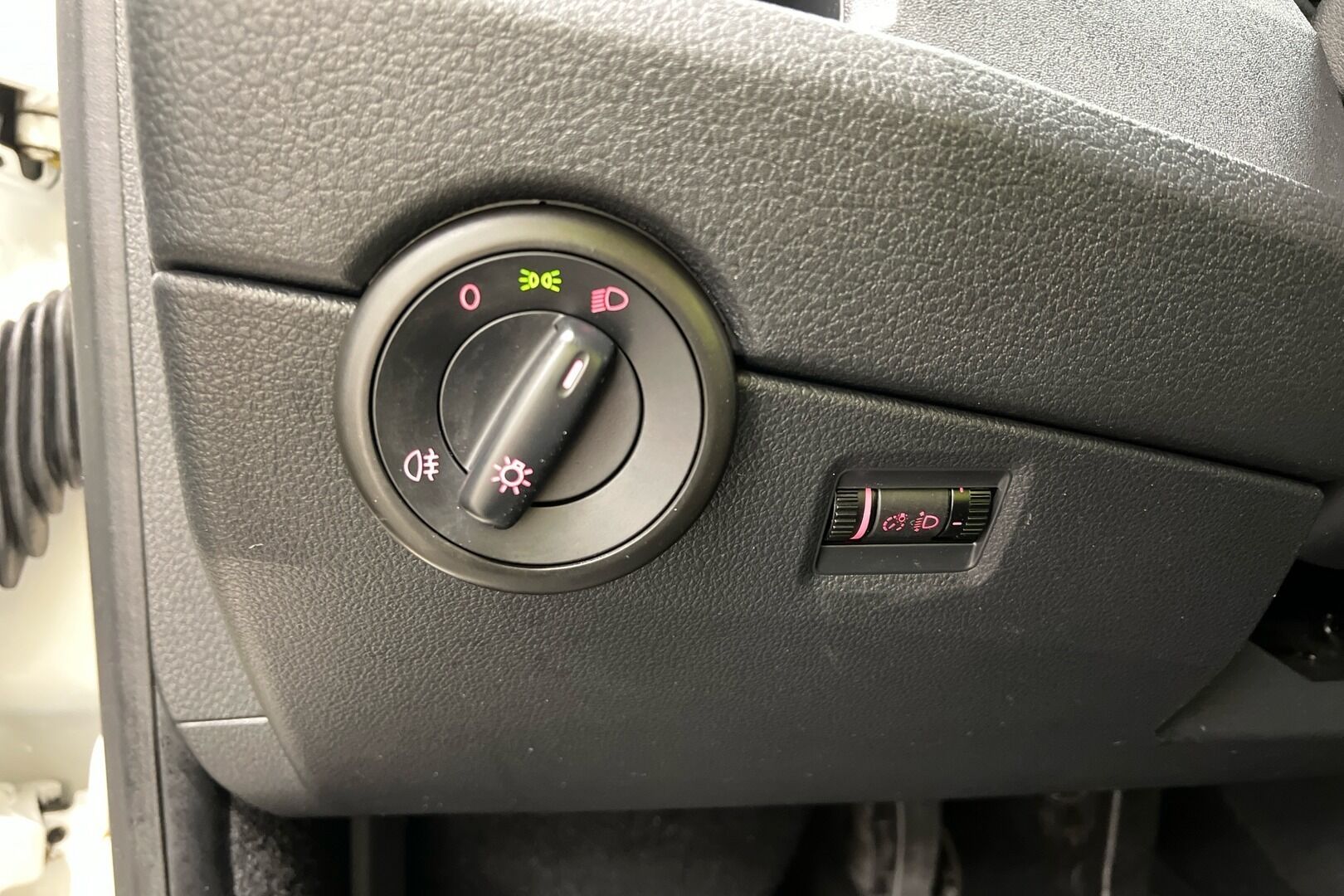 Volkswagen Caravelle iso kuva 20