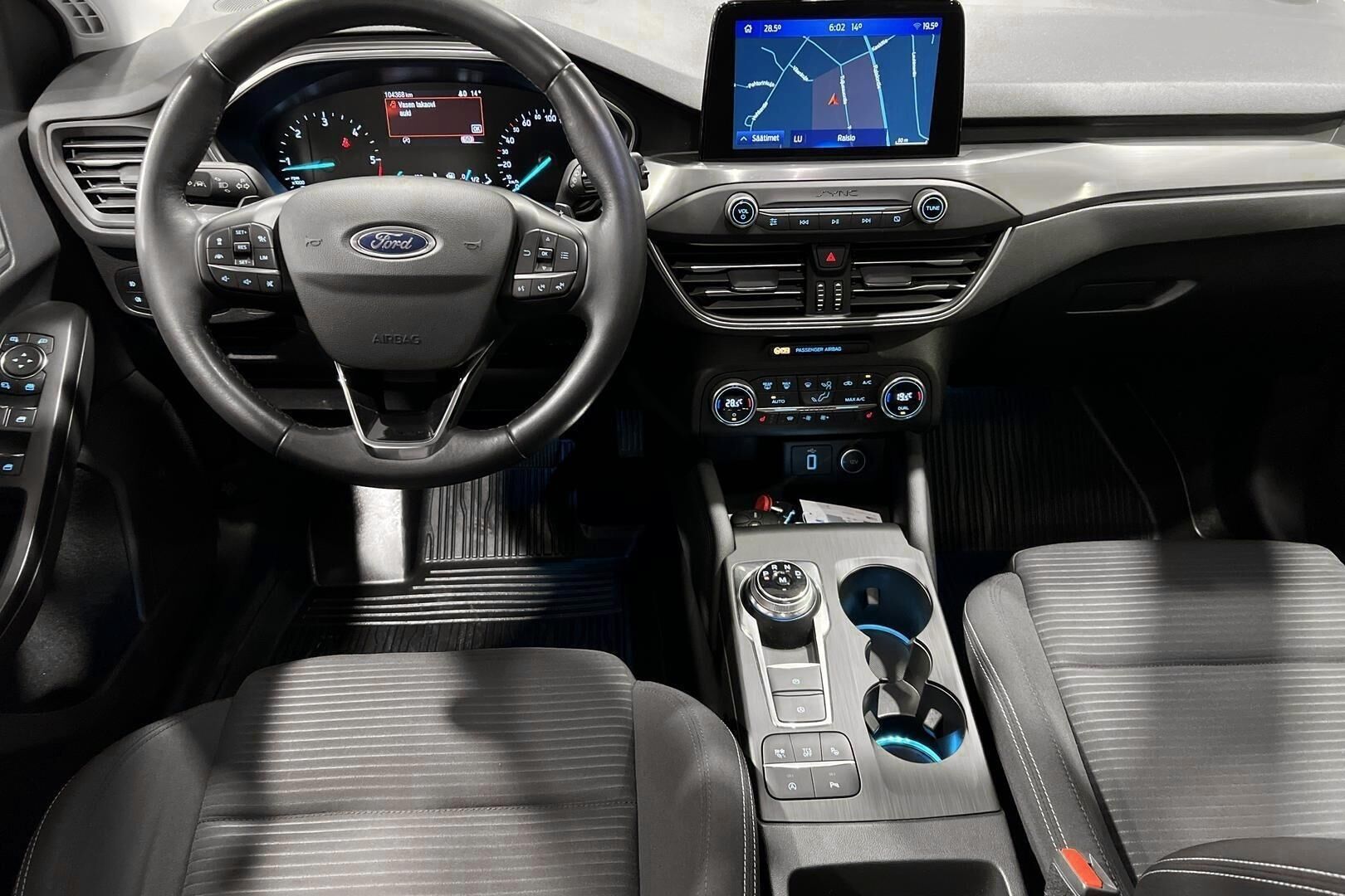 Ford Focus iso kuva 11