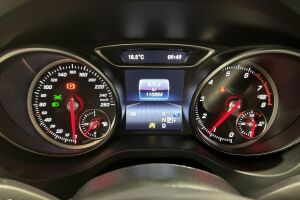 Mercedes-Benz CLA esikatselu 15