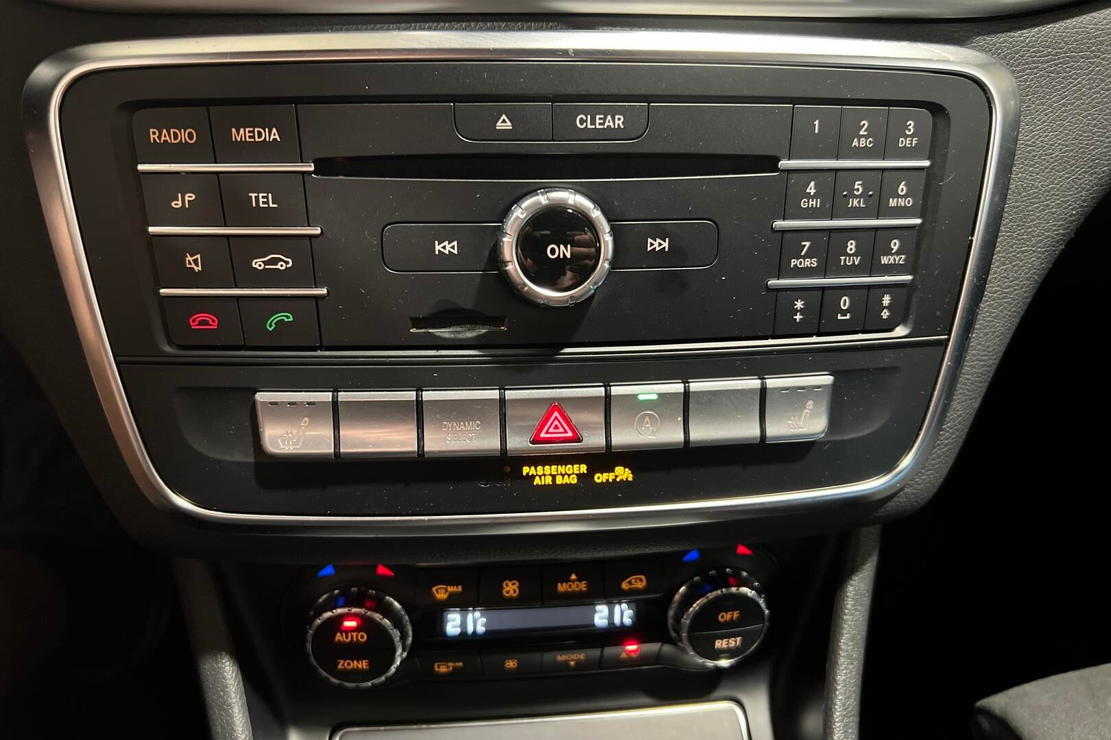Mercedes-Benz CLA iso kuva 17