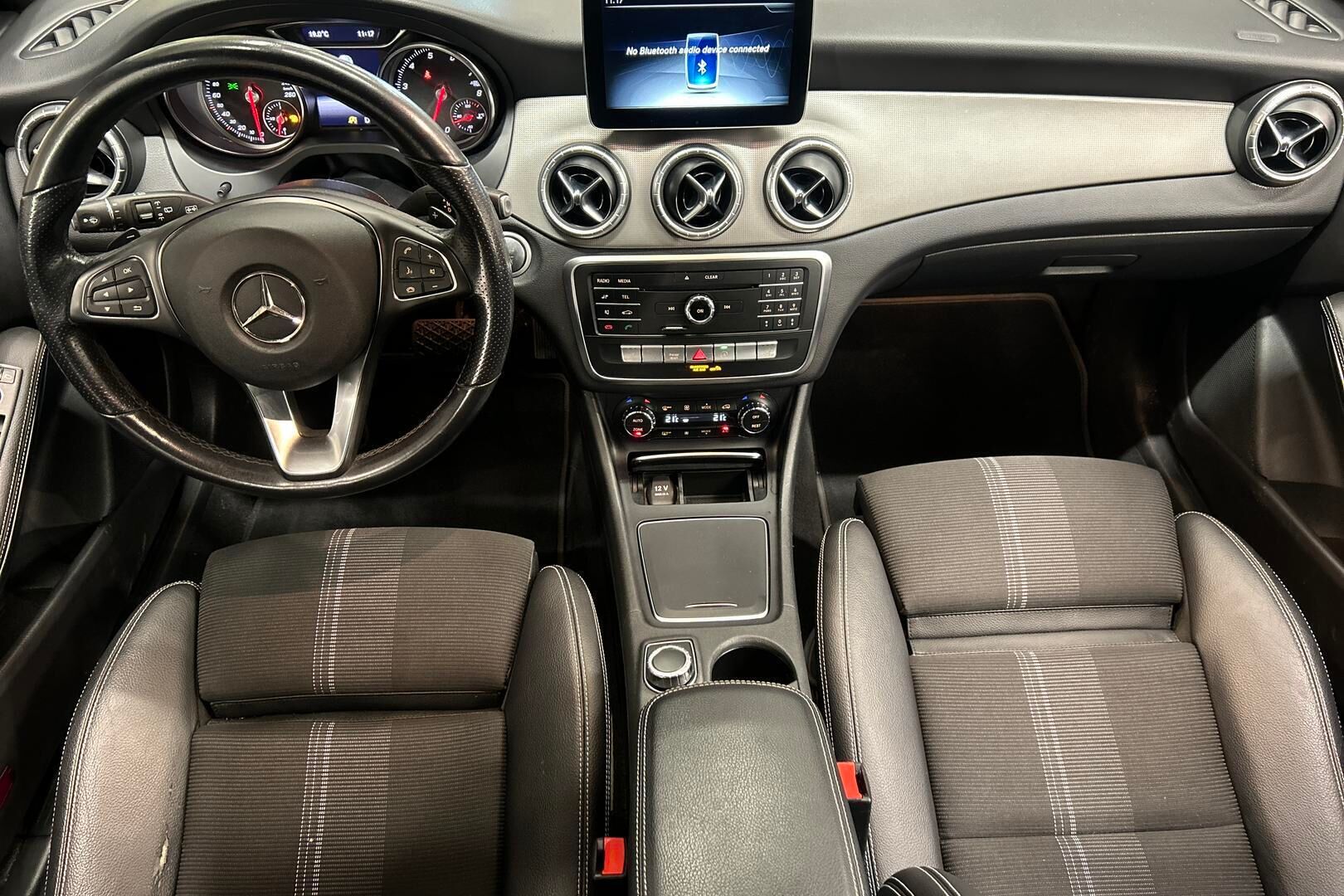 Mercedes-Benz CLA iso kuva 11