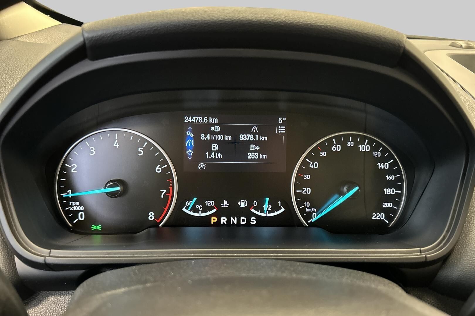 Ford Ecosport iso kuva 12