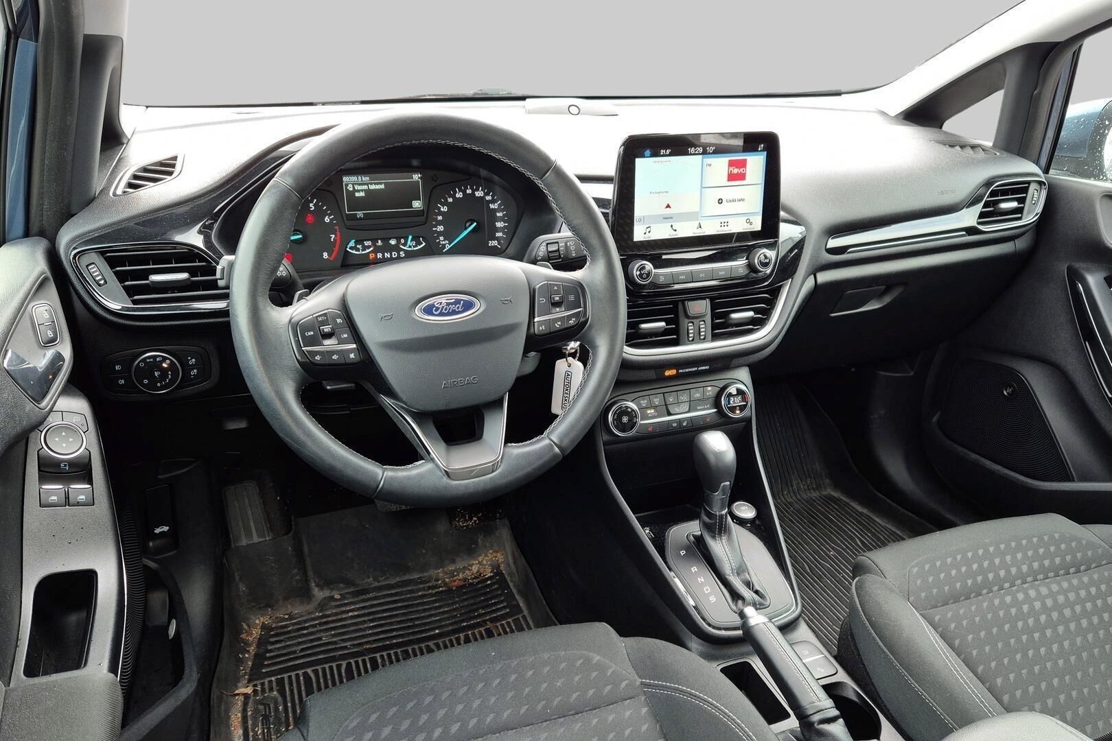 Ford Fiesta iso kuva 2