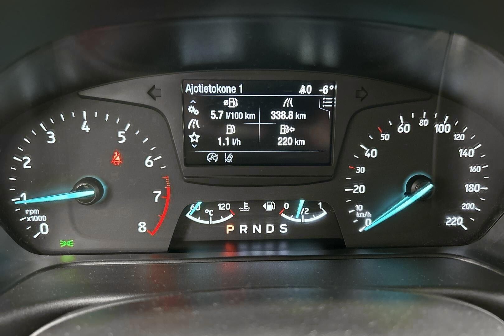 Ford Fiesta iso kuva 14