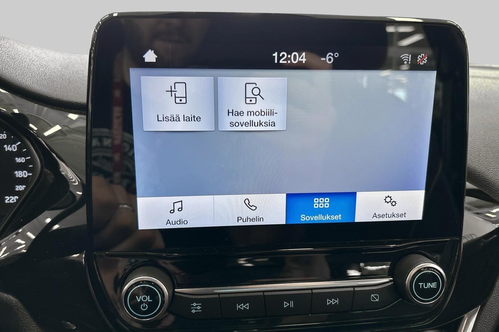 Ford Fiesta iso kuva 17