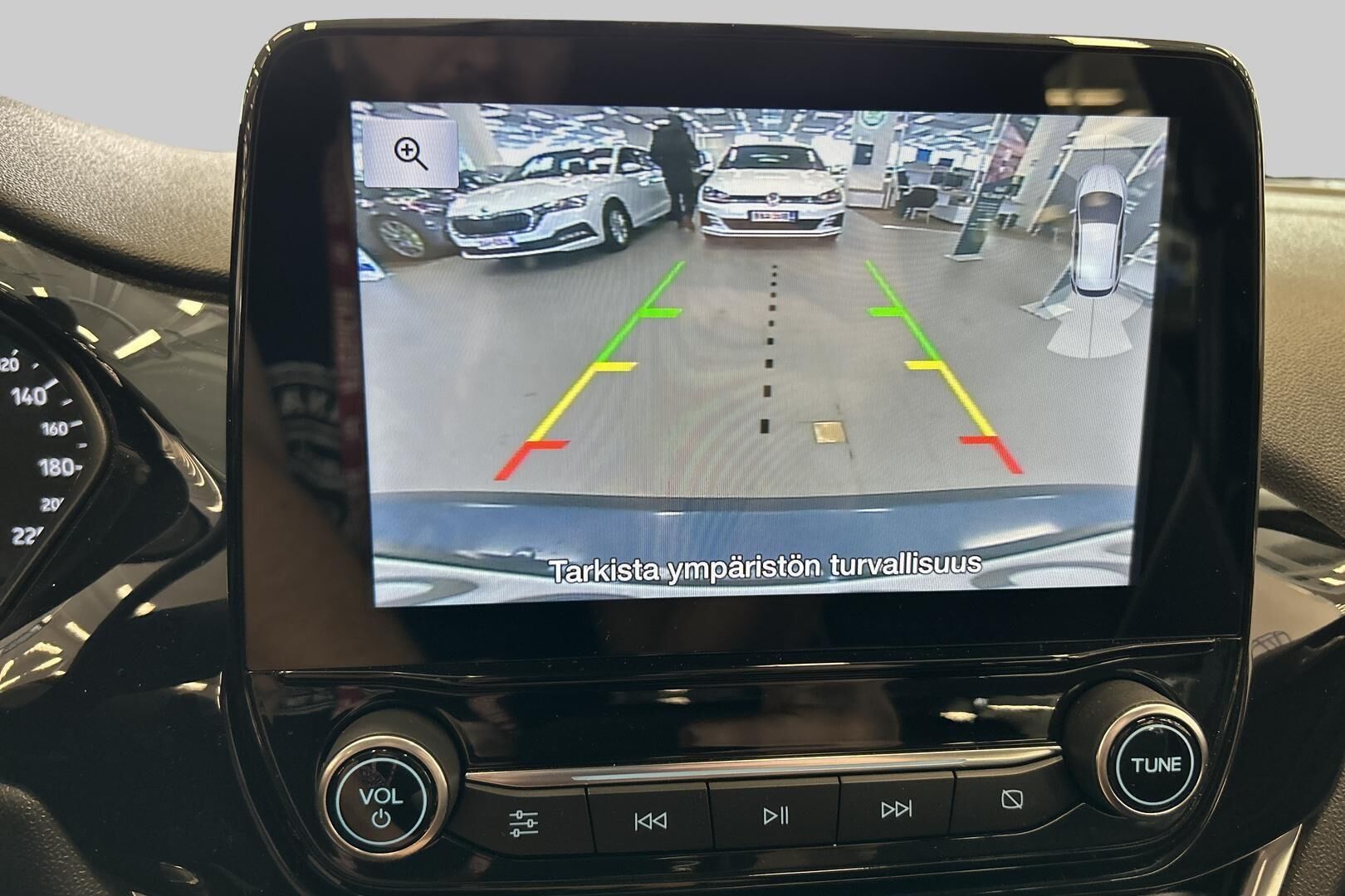 Ford Fiesta iso kuva 20