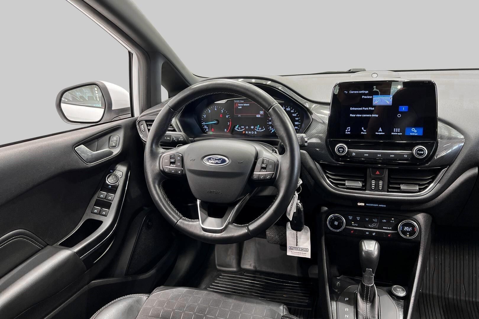 Ford Fiesta iso kuva 28