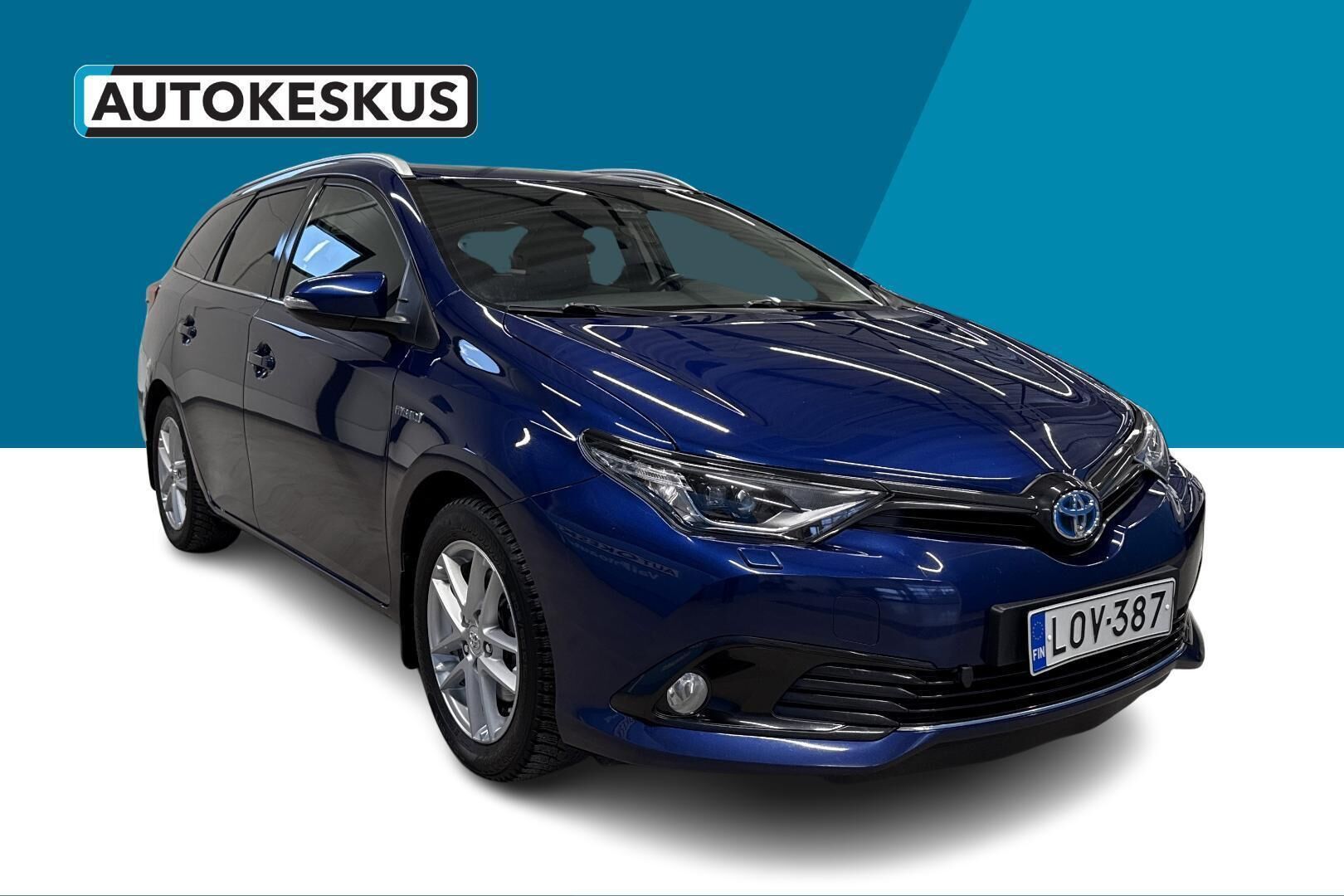 Toyota Auris iso kuva 3