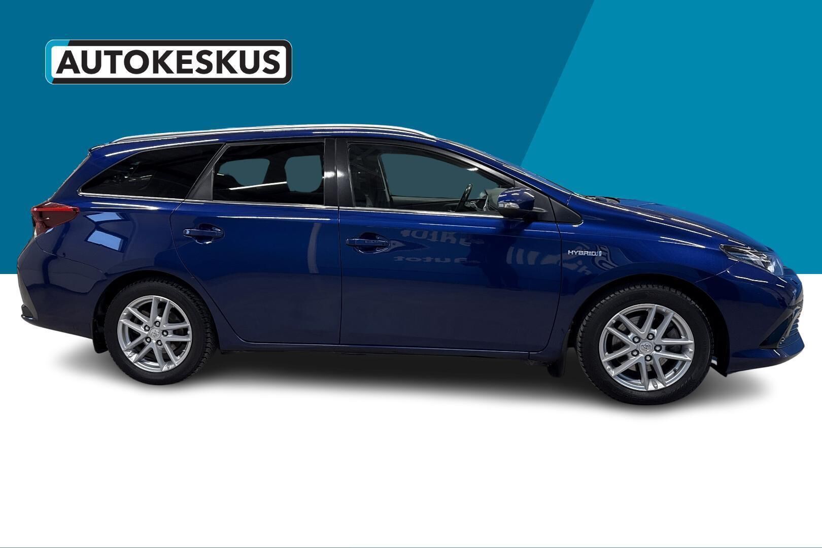 Toyota Auris iso kuva 4