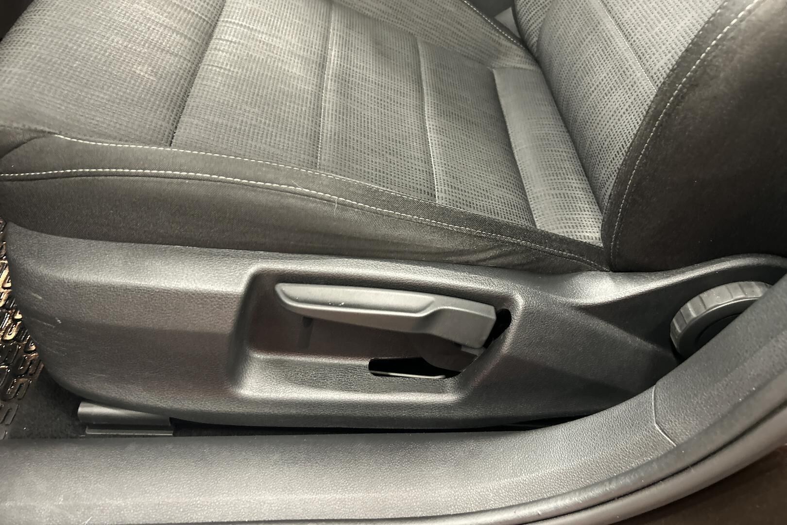 Skoda Superb iso kuva 23
