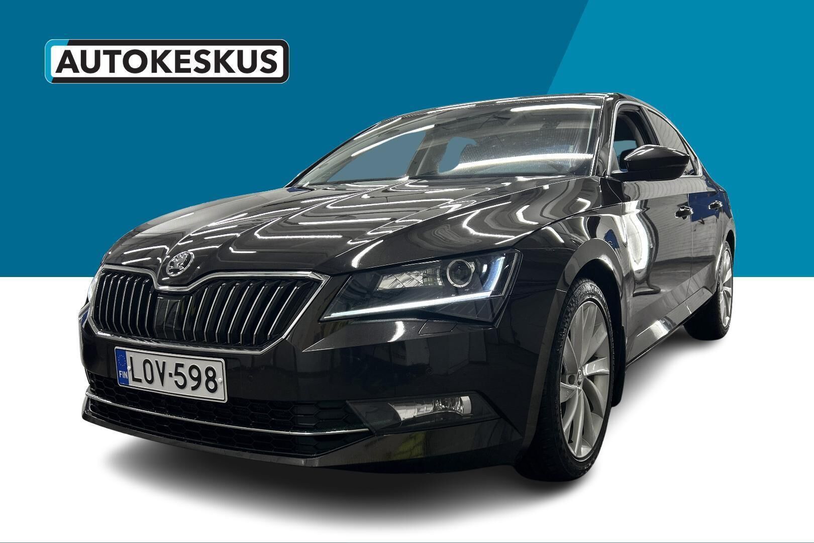 Skoda Superb iso kuva 0