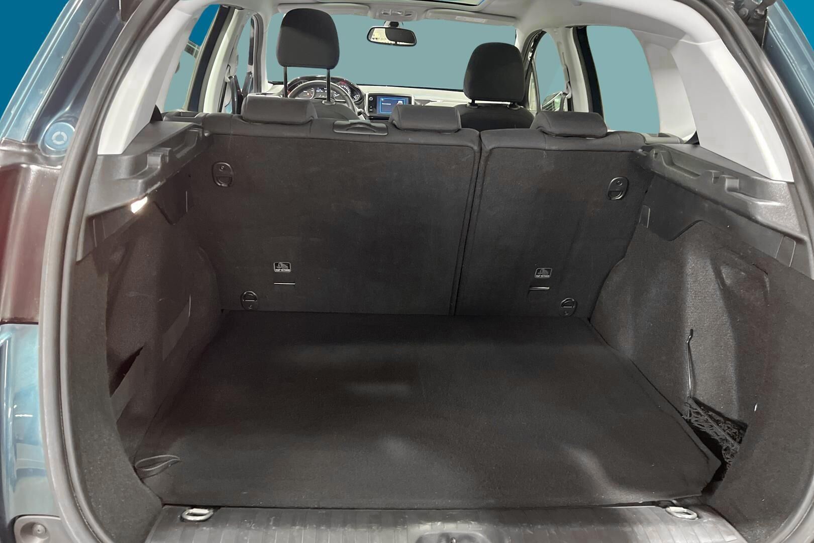 Peugeot 2008 iso kuva 12