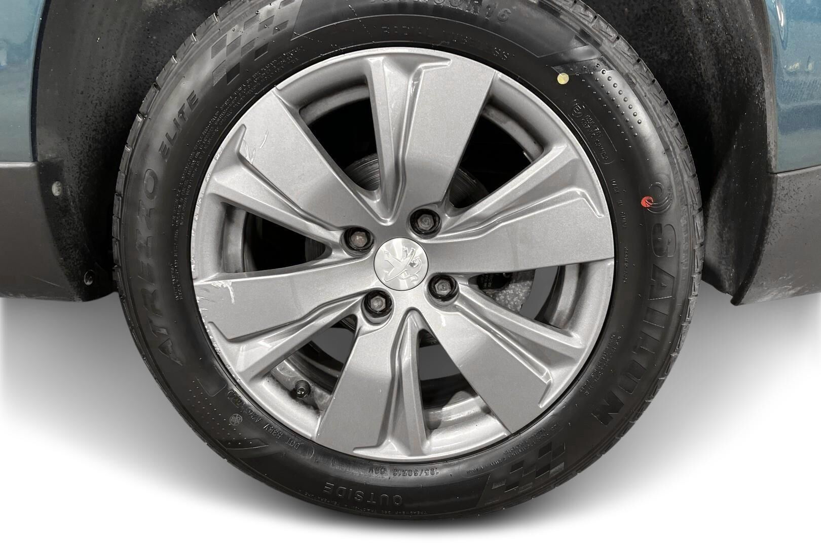 Peugeot 2008 iso kuva 13