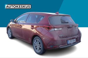 Toyota Auris esikatselu 2