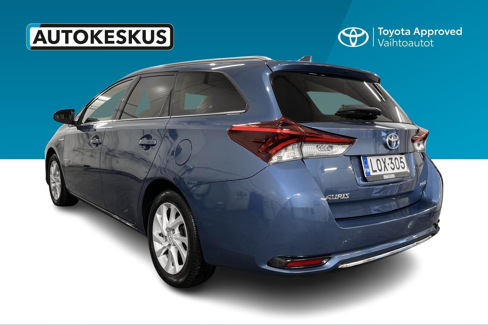 Toyota Auris iso kuva 6