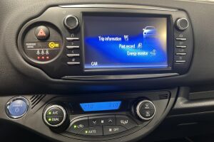 Toyota Yaris esikatselu 15