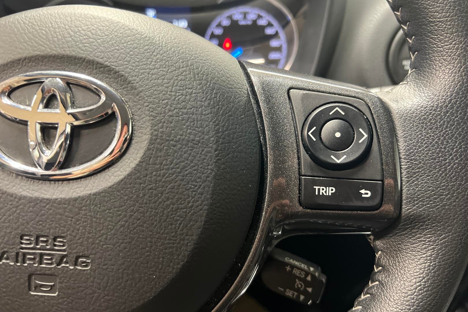 Toyota Yaris iso kuva 18