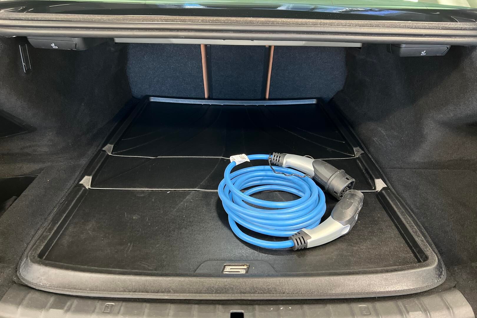 BMW 5-sarja iso kuva 12