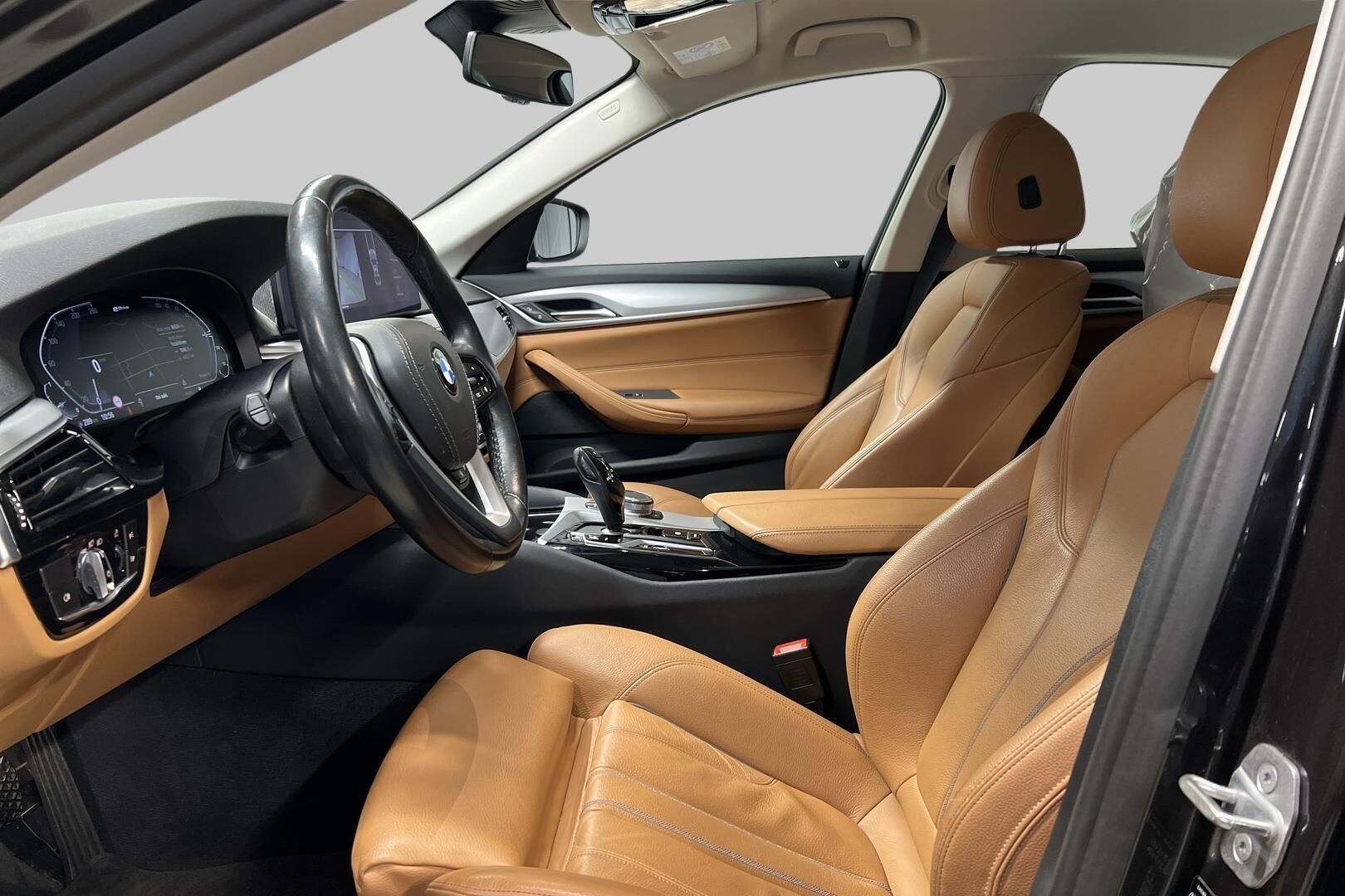 BMW 5-sarja iso kuva 9