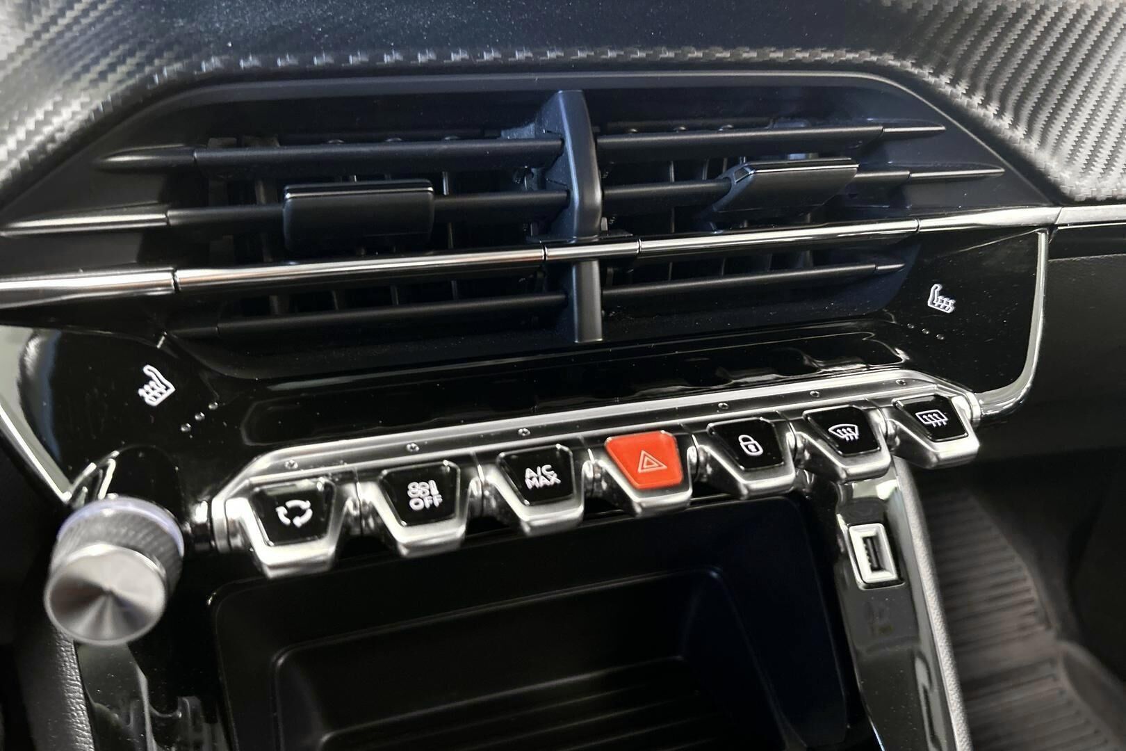 Peugeot 2008 iso kuva 18