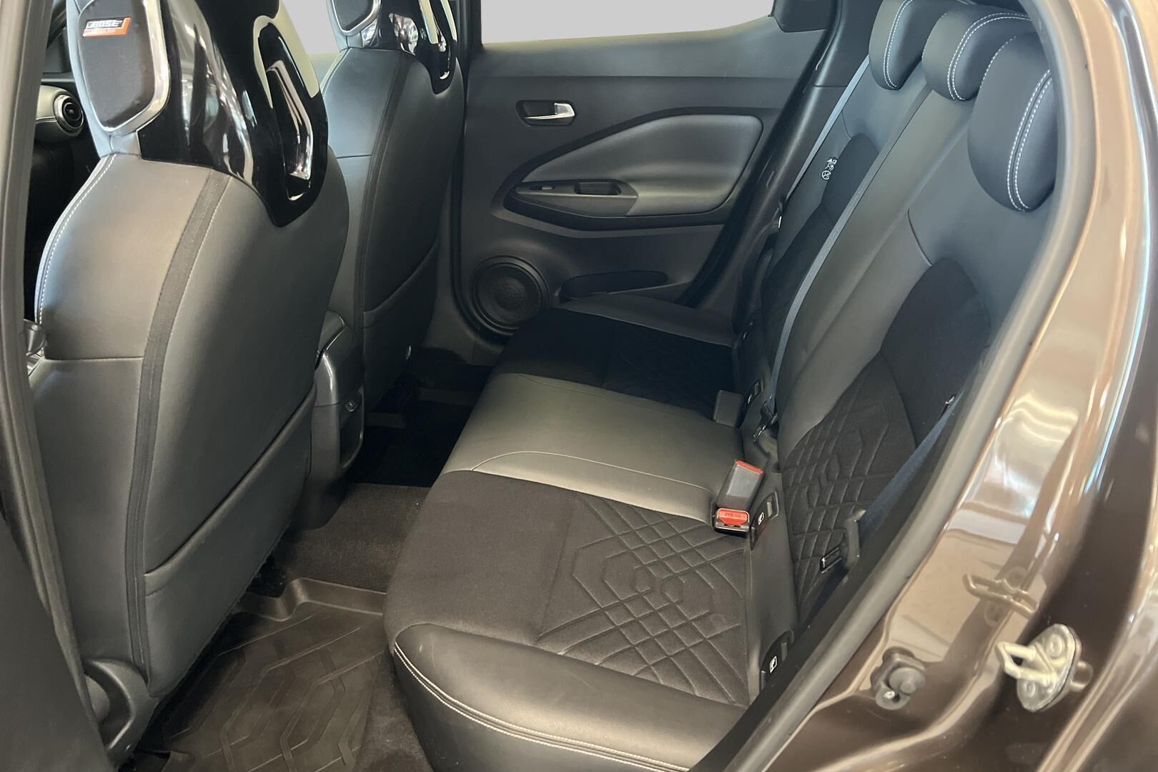 Nissan Juke iso kuva 23
