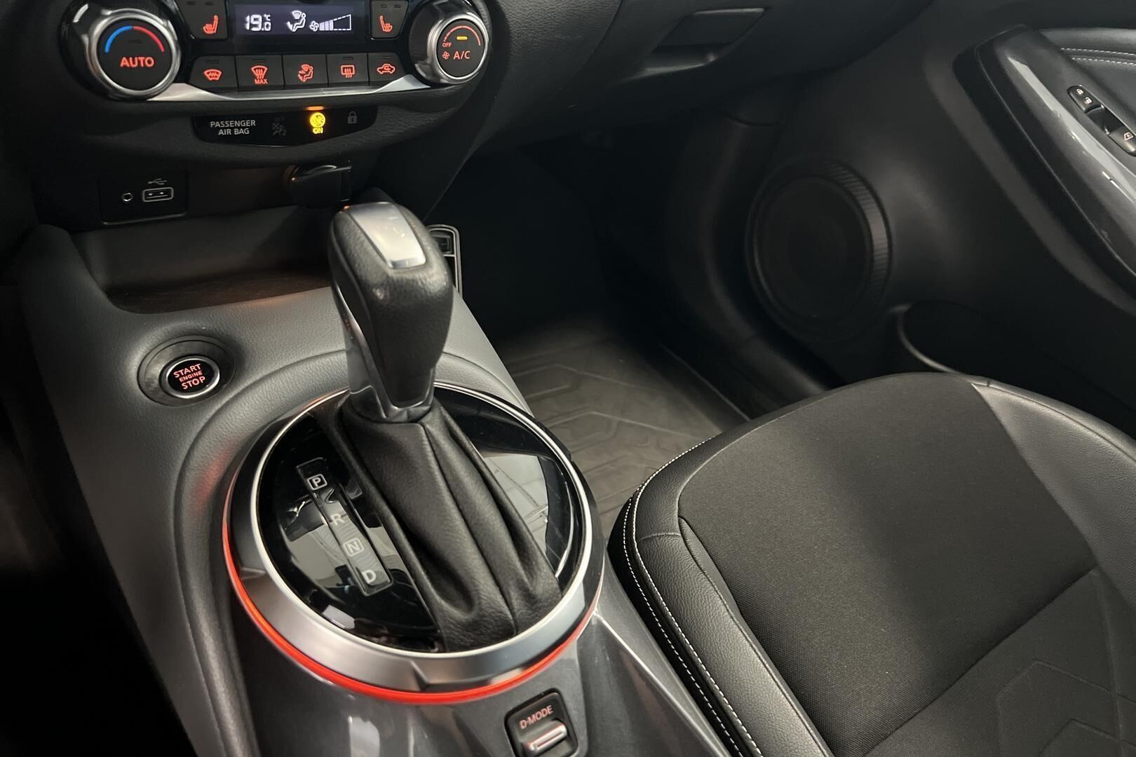 Nissan Juke iso kuva 13