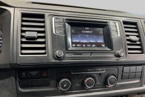 Volkswagen Transporter esikatselu 15