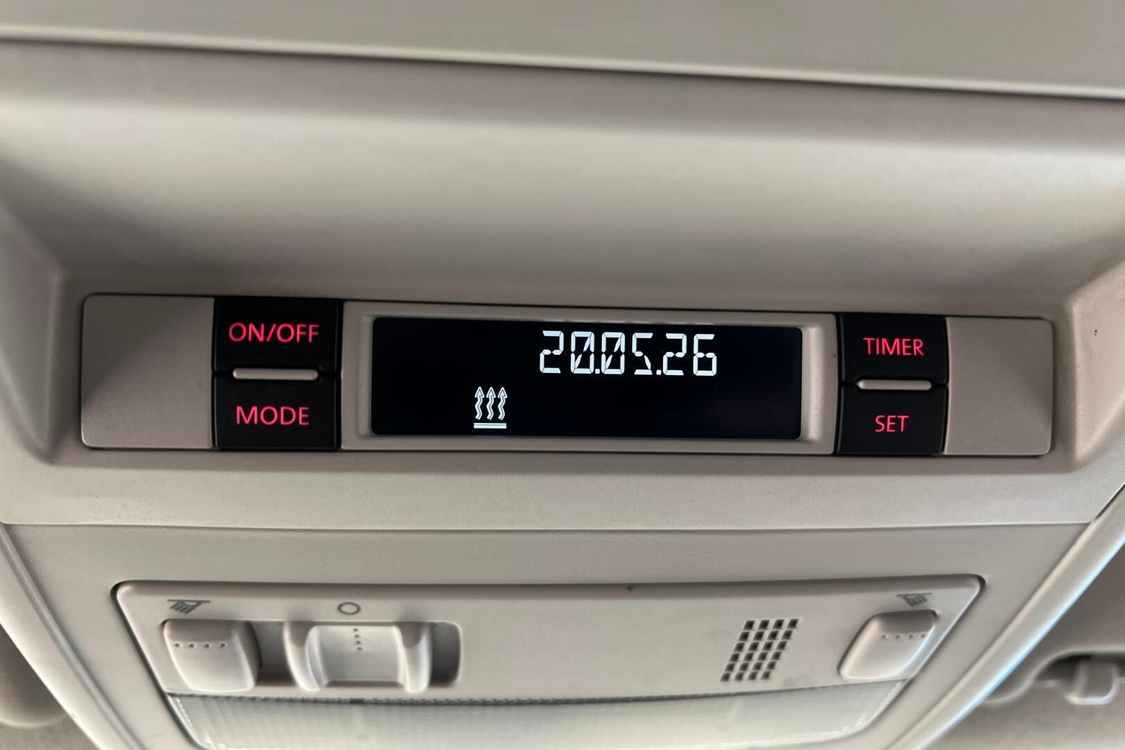 Volkswagen Transporter iso kuva 19