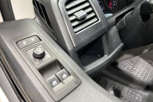 Volkswagen Transporter esikatselu 23