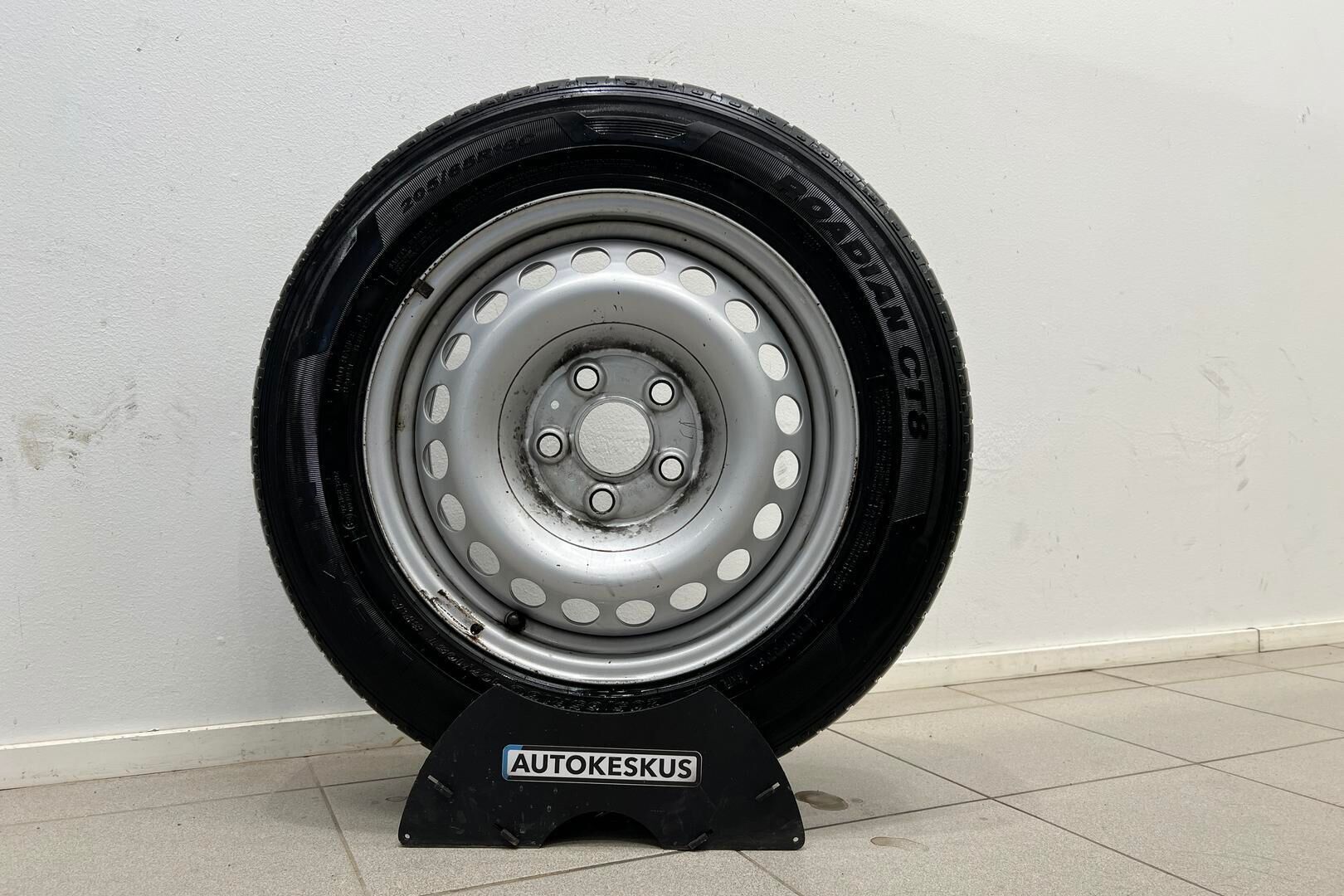 Volkswagen Transporter iso kuva 24