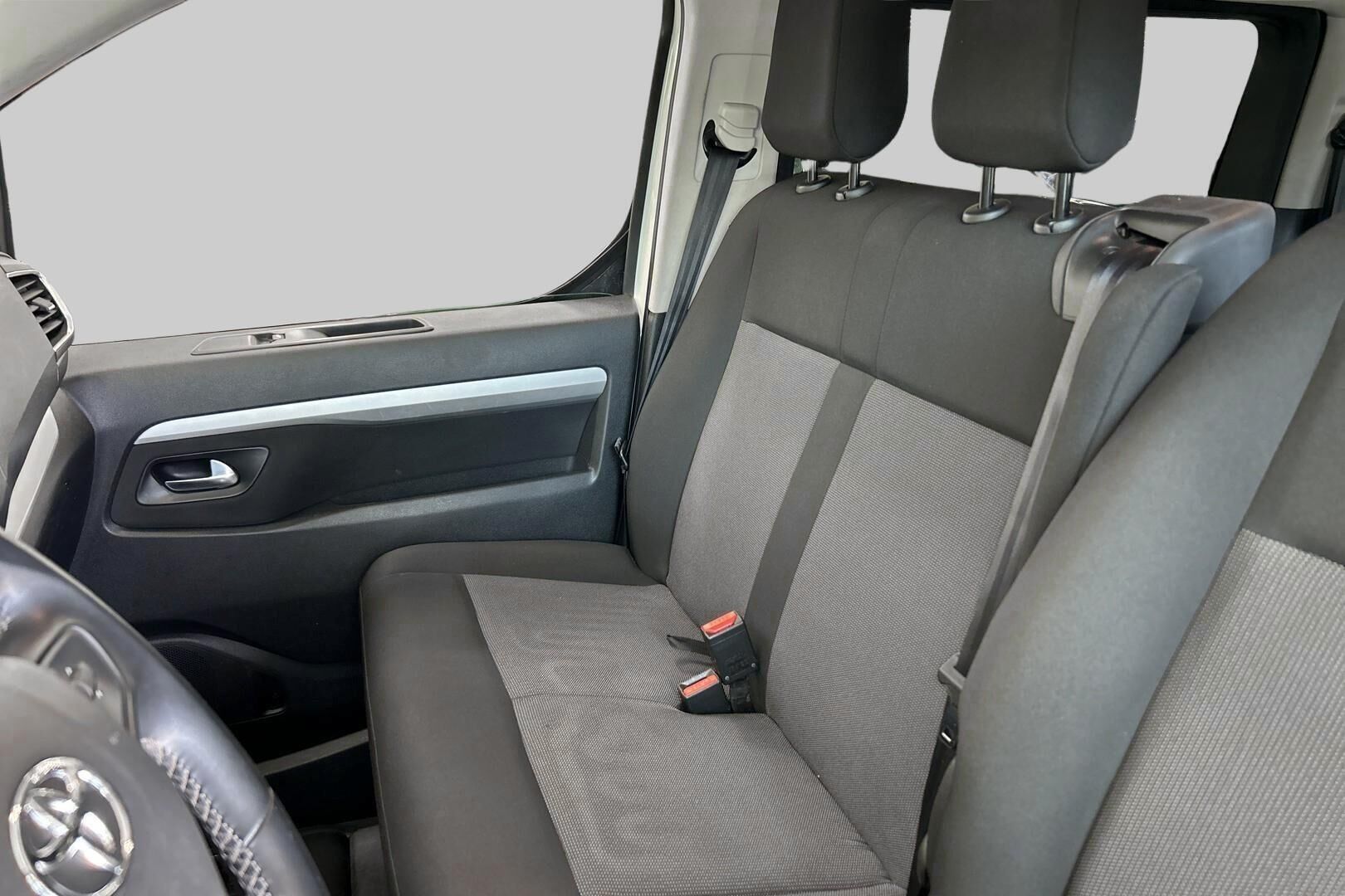 Toyota Proace Verso iso kuva 5