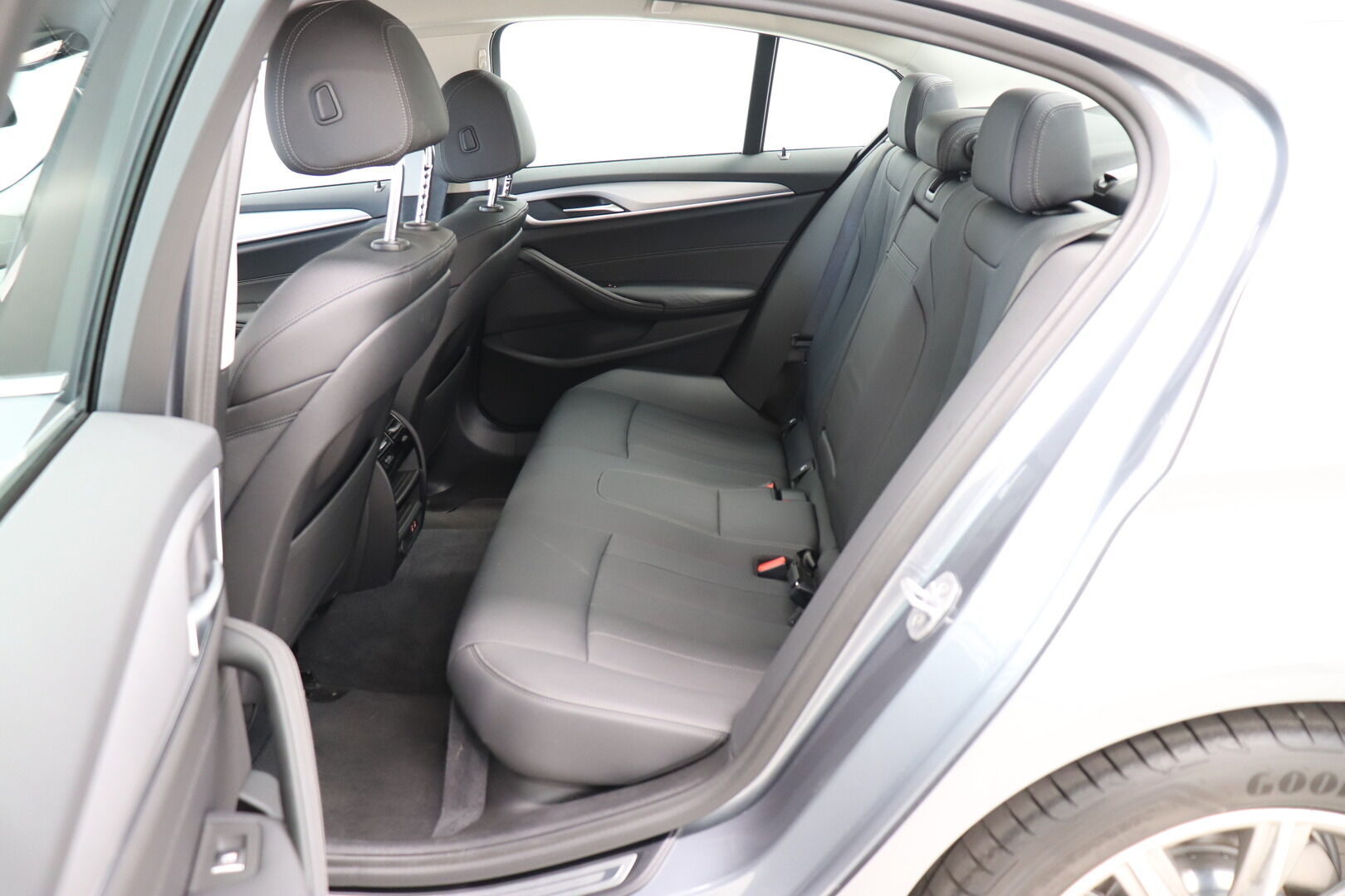 BMW 5-sarja iso kuva 5