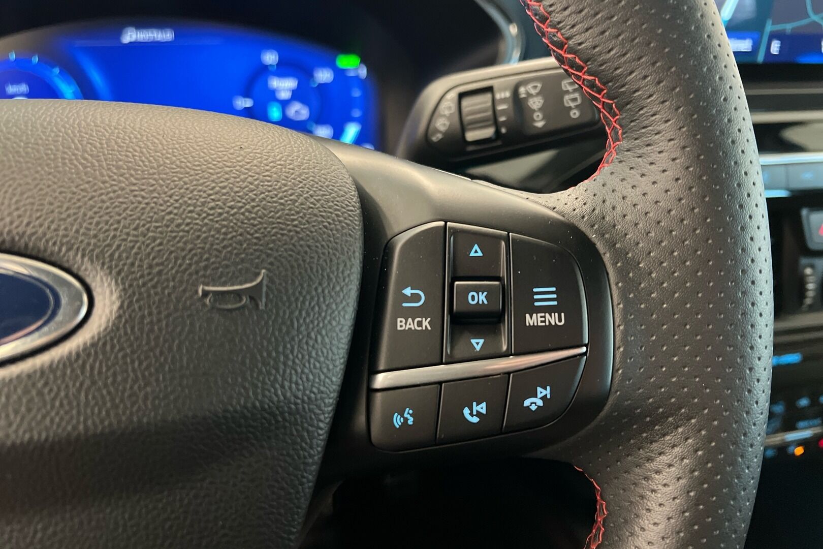 Ford Kuga iso kuva 7