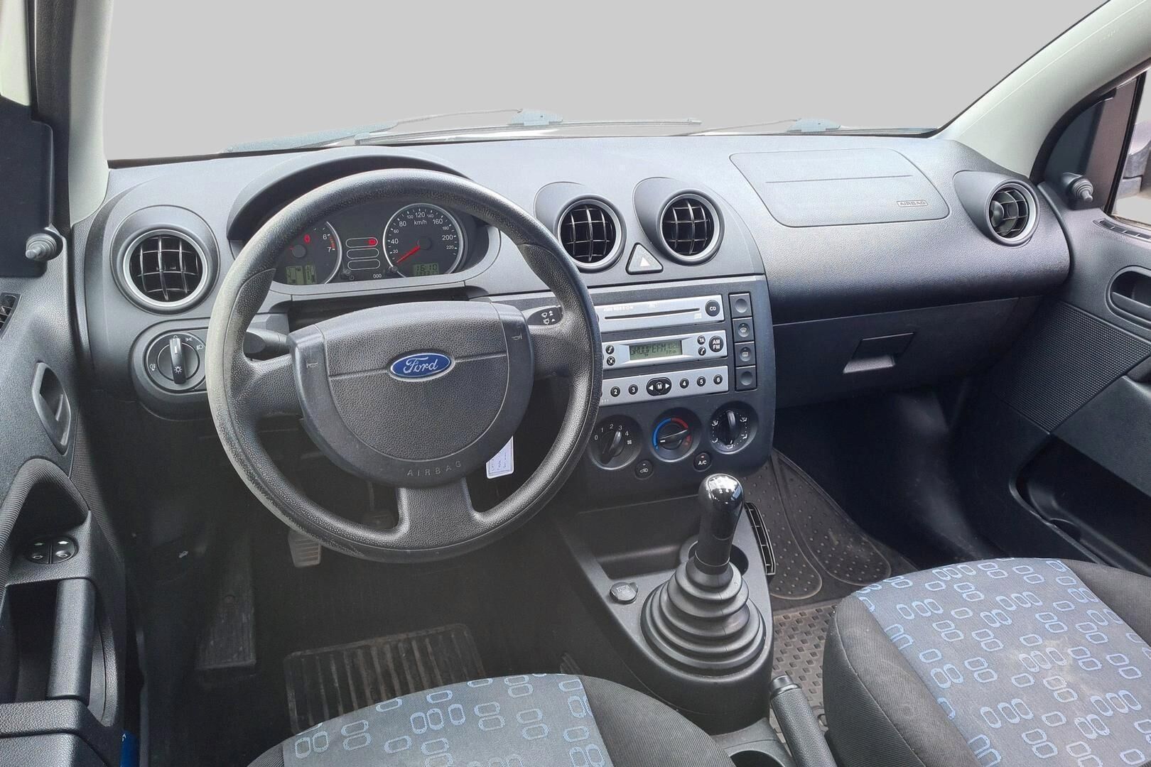 Ford Fiesta iso kuva 0