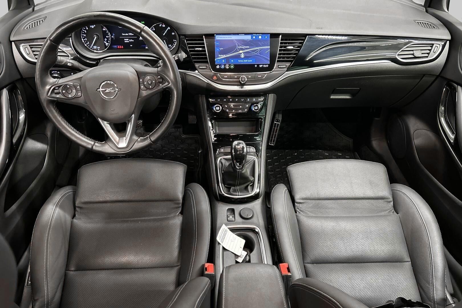Opel Astra iso kuva 10