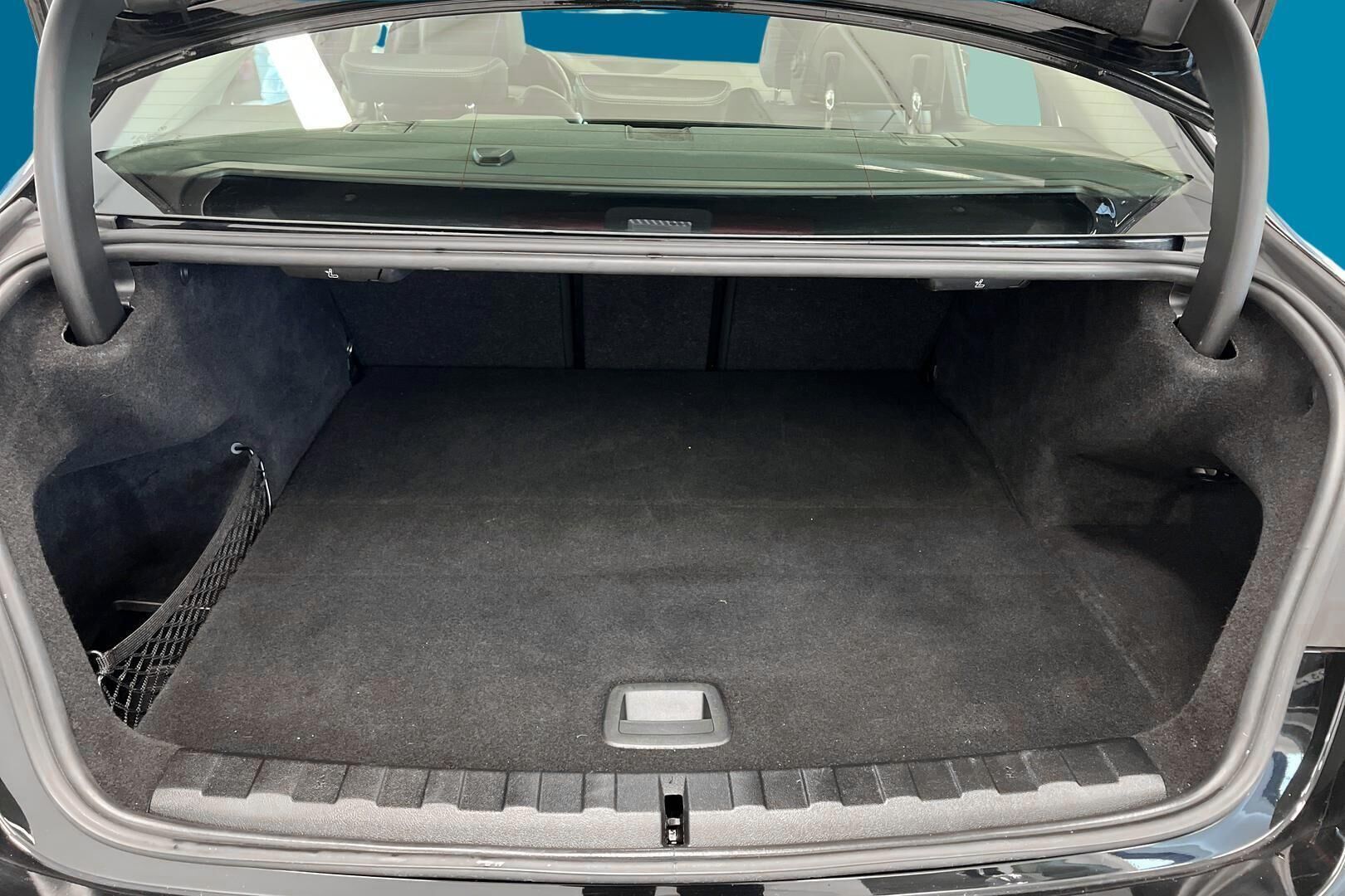 BMW 3-sarja iso kuva 19