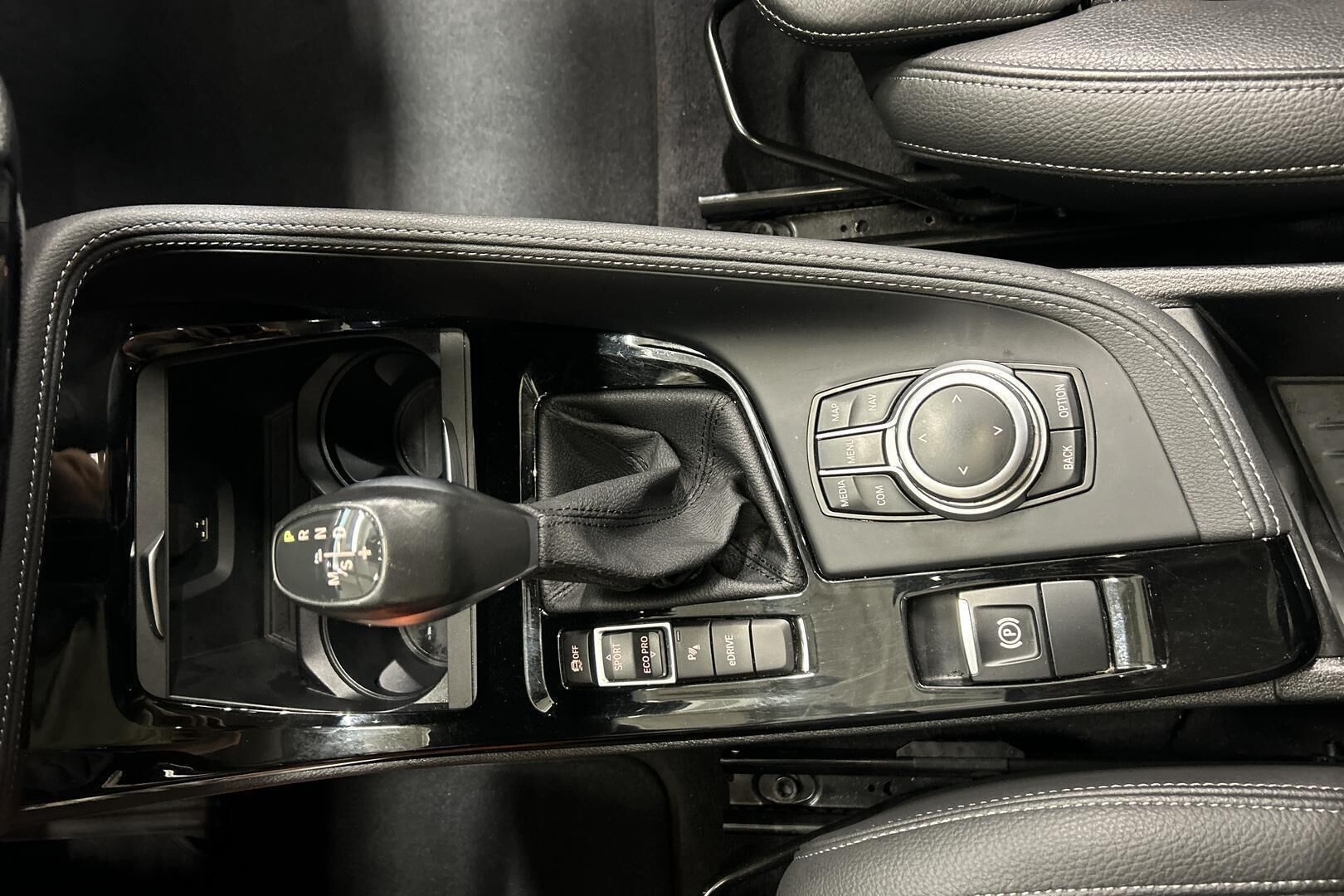 BMW X1 iso kuva 22