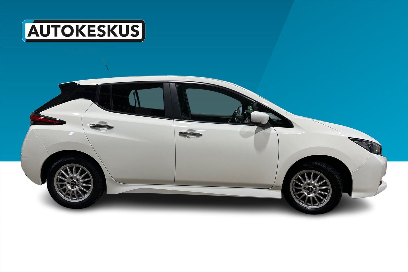 Nissan Leaf iso kuva 9