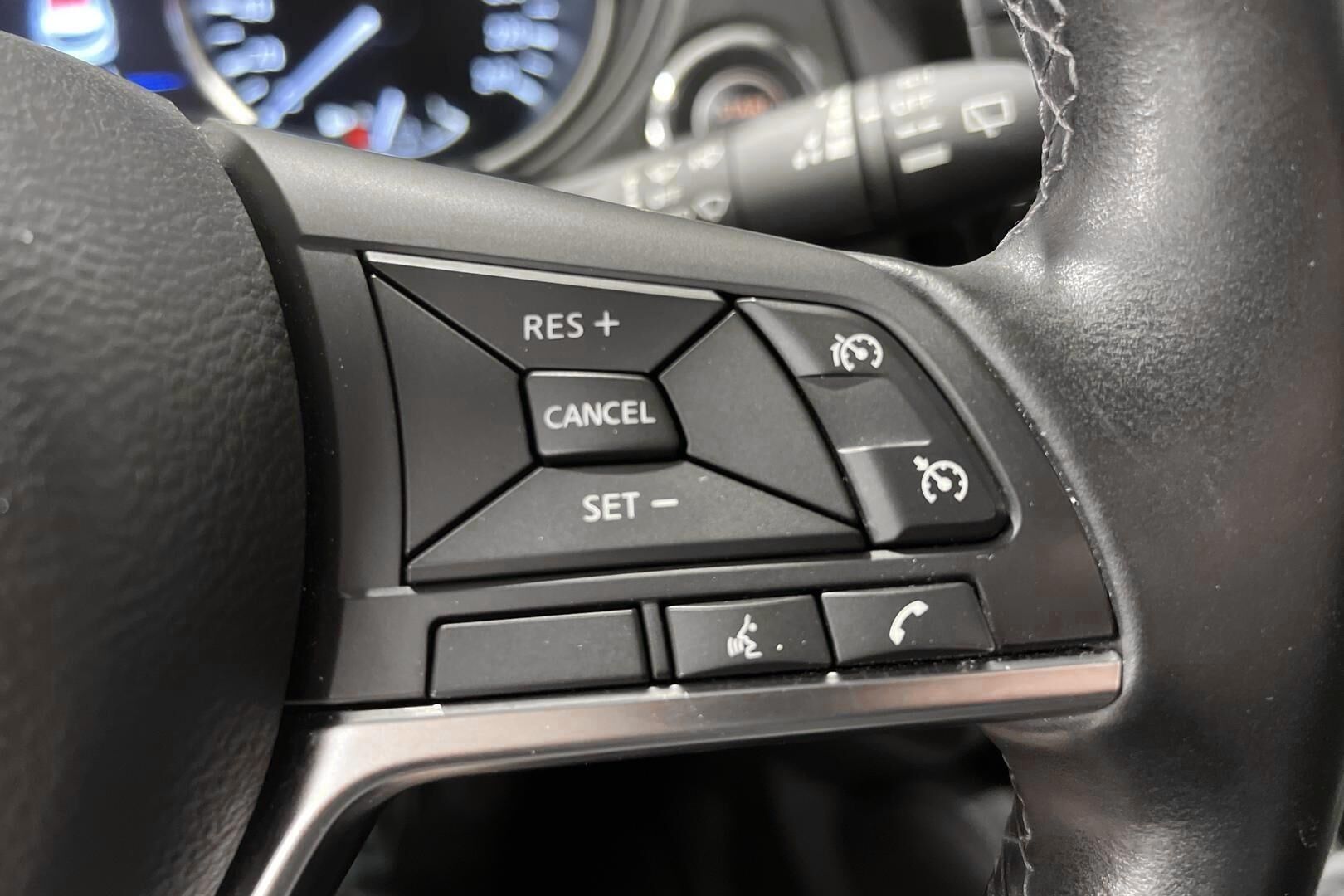 Nissan Qashqai iso kuva 16