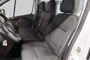 Nissan NV300 esikatselu 26