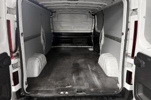 Nissan NV300 esikatselu 10