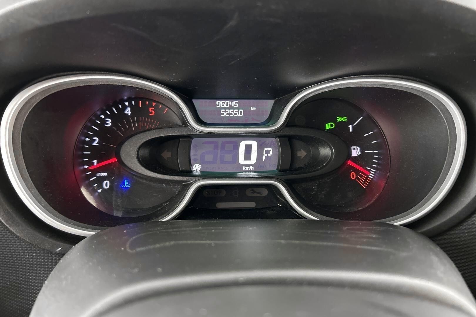 Nissan NV300 iso kuva 15