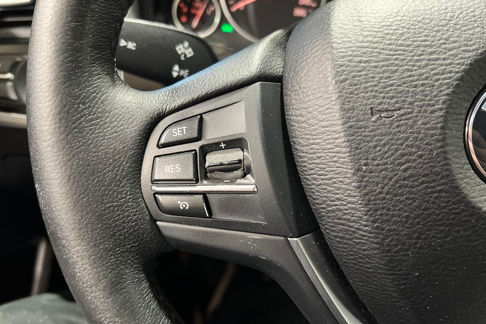BMW X3 iso kuva 16