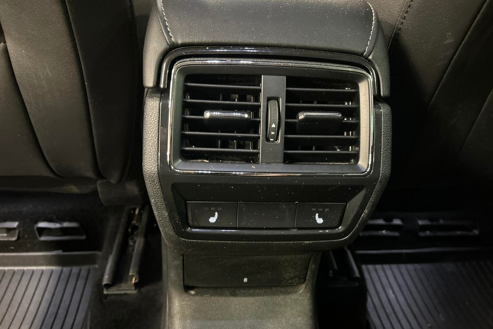 Skoda Karoq iso kuva 8